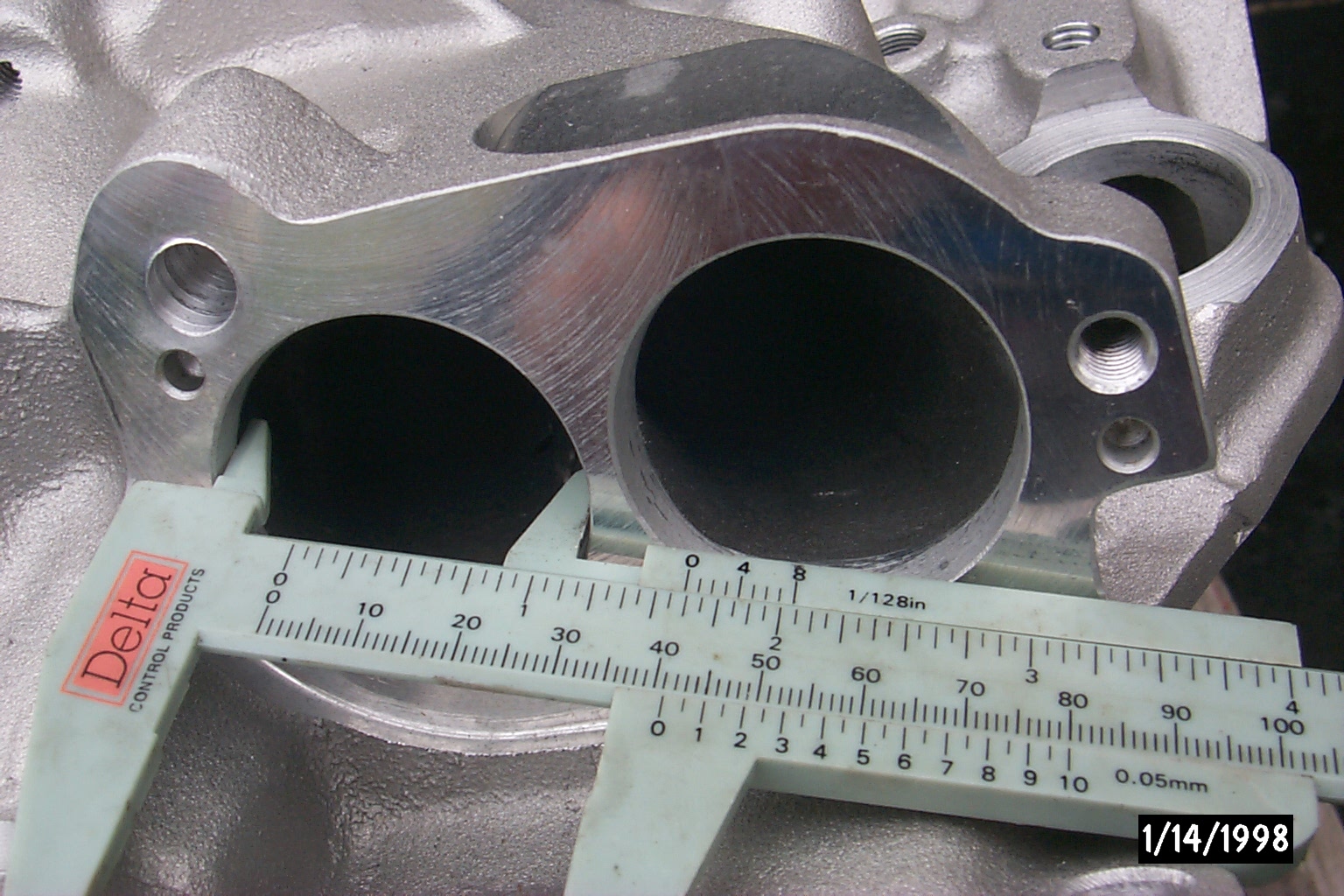 Edelbrock HighFlo TPI intake