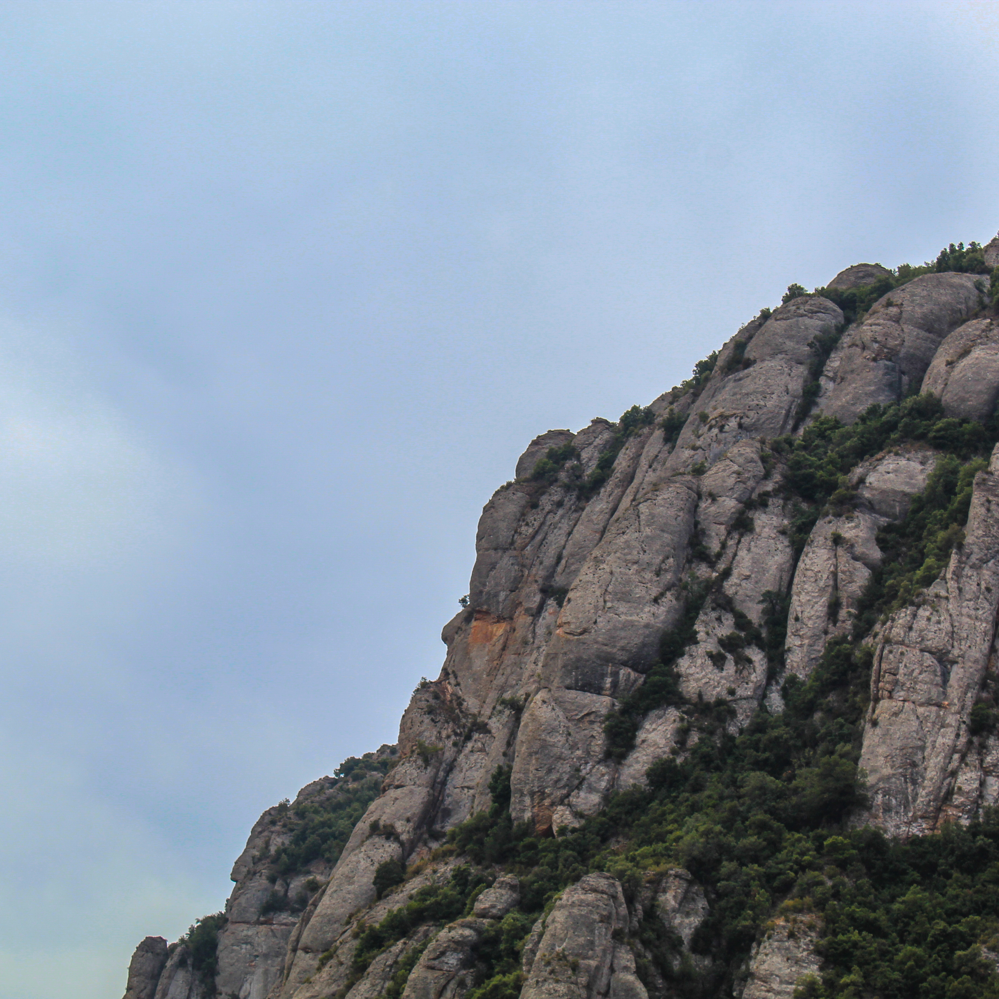 Image of a rock cliff.