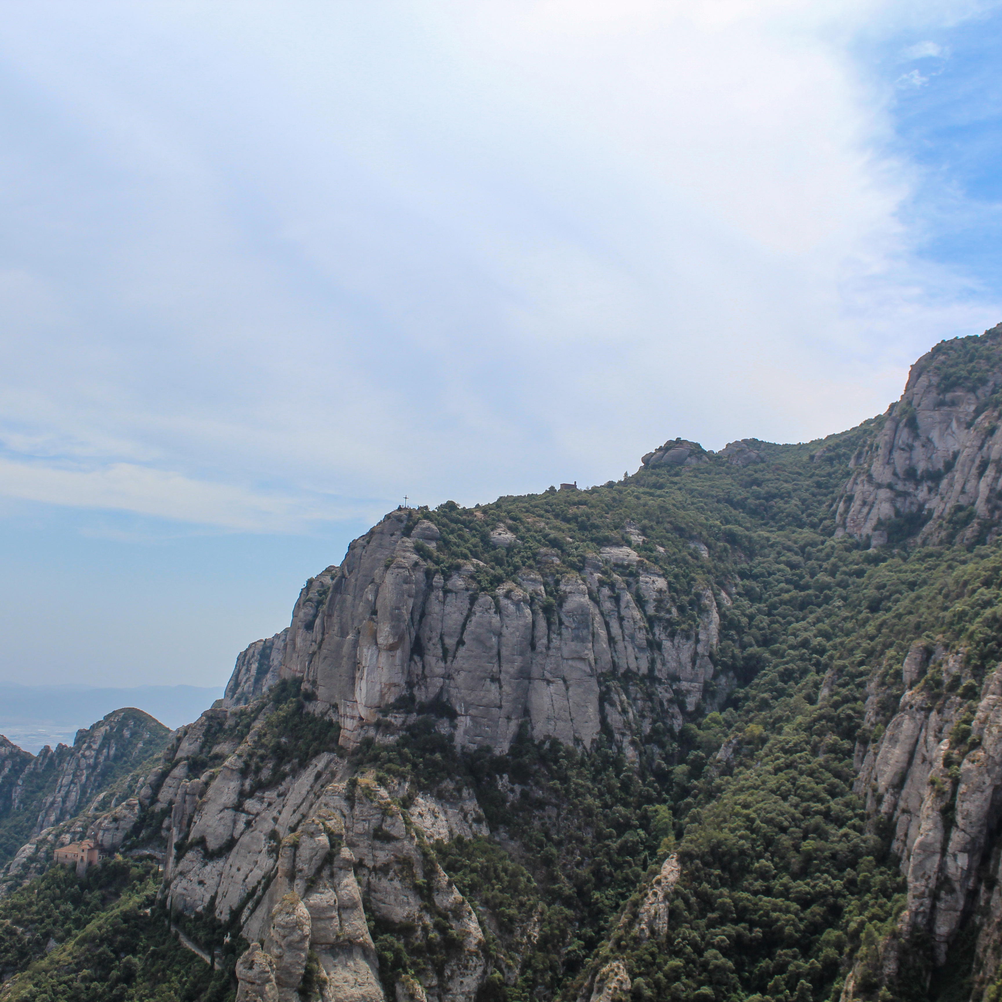 Image of a rock cliff.