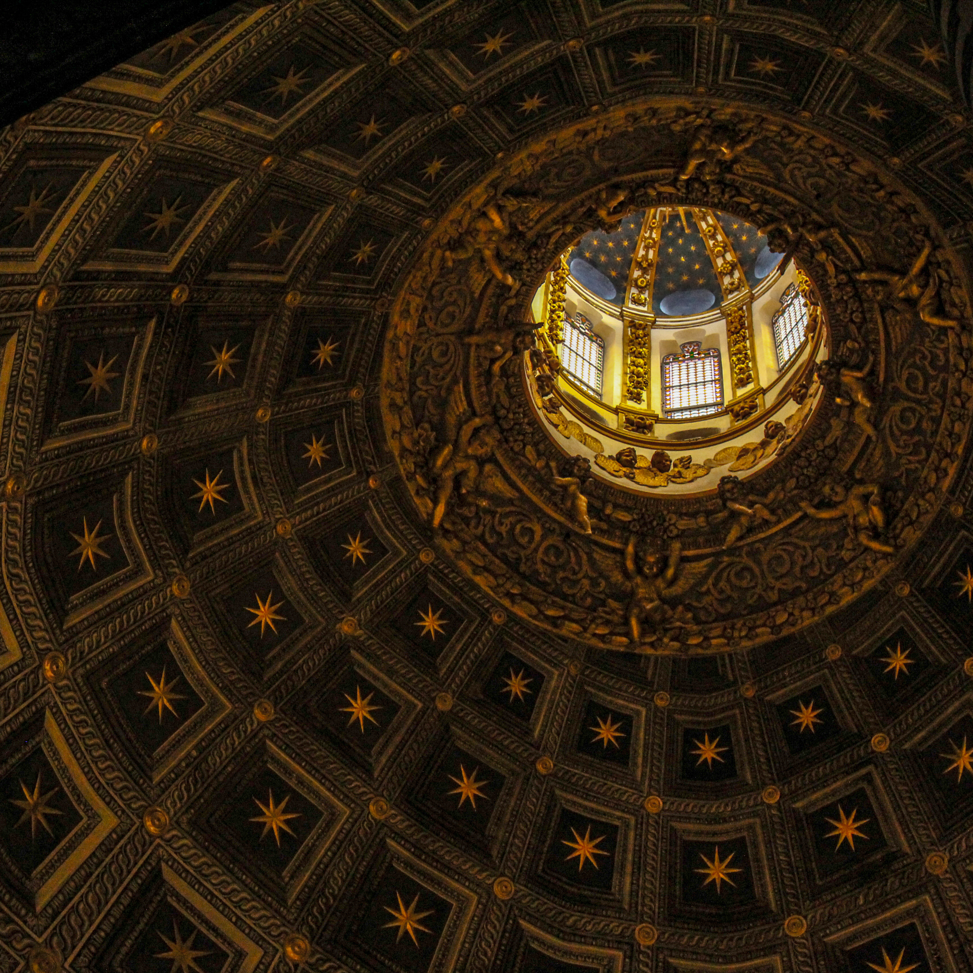 Image of the inside of a cathedral.